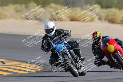 media/Oct-08-2022-SoCal Trackdays (Sat) [[1fc3beec89]]/Turn 10 (945am)/